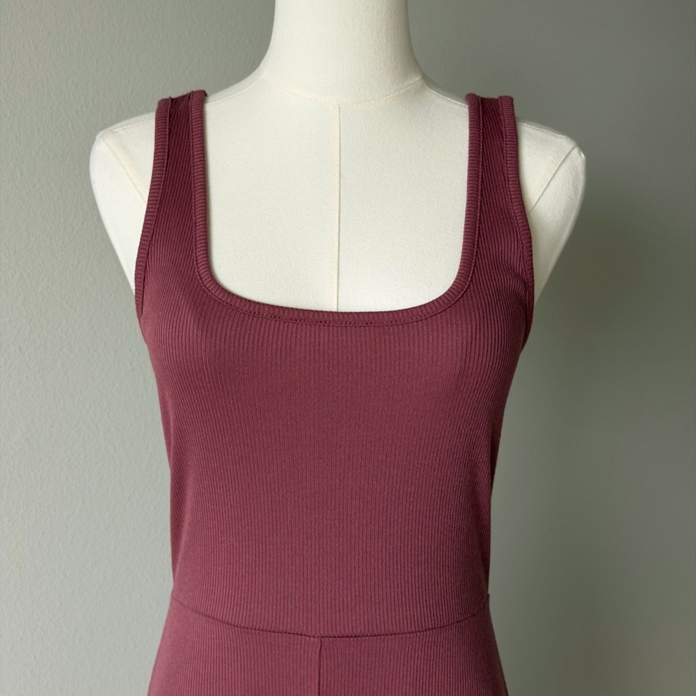 Treasure & Bond Sleeveless Stretch Midi Dress in Mauve - Picture 2 of 8